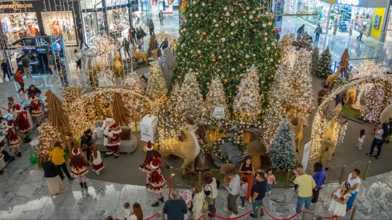 Santa Claus centro comercial activación navideña plaza retail Chrismas
